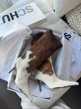 BNWT Schutz Calf Maryana boot